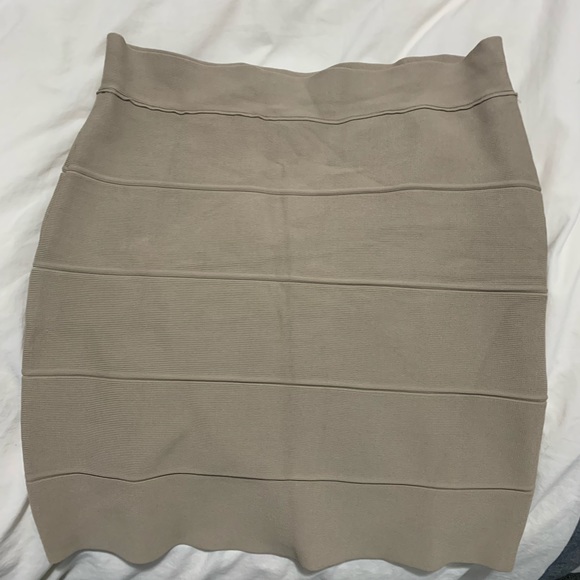 Bcbg bandage skirt - Picture 2 of 2